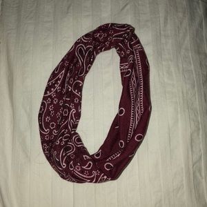 Tilly’s Maroon bandana headband